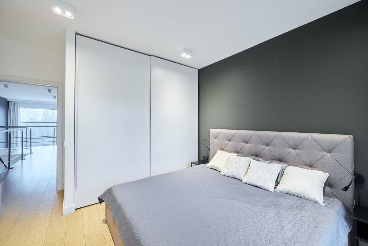 Modern loft apartment in Qbik – 8