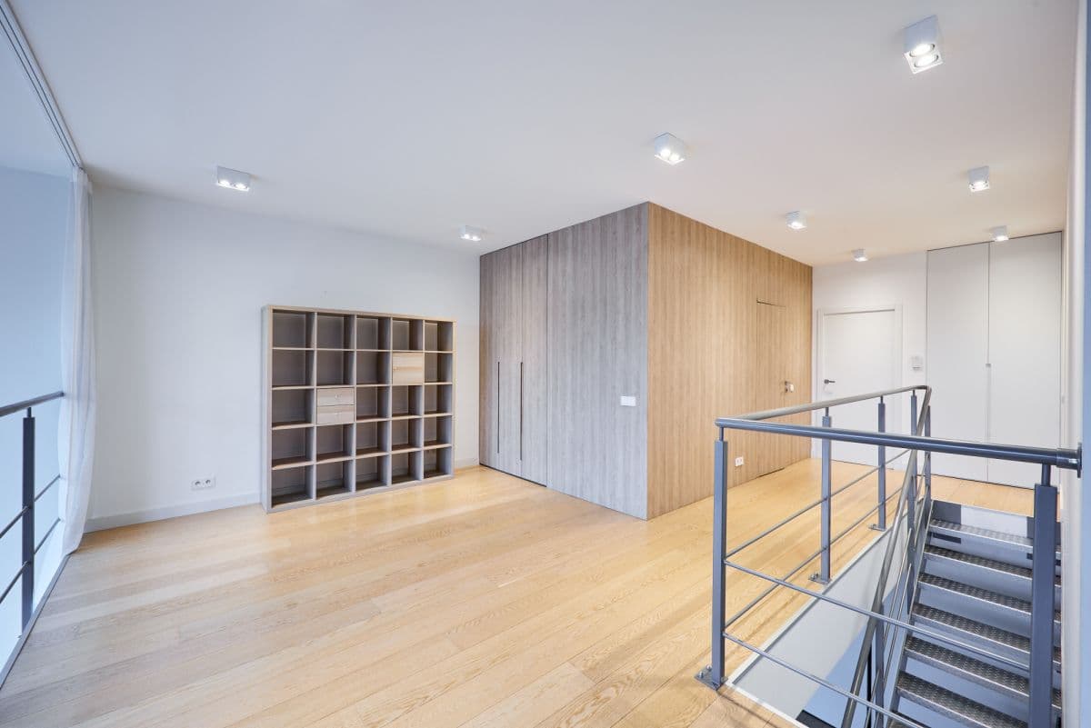Modern loft apartment in Qbik – 13