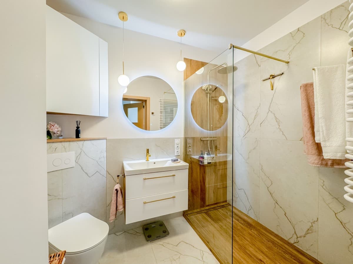 Светлая двухуровневая квартира с собственным садом – 11