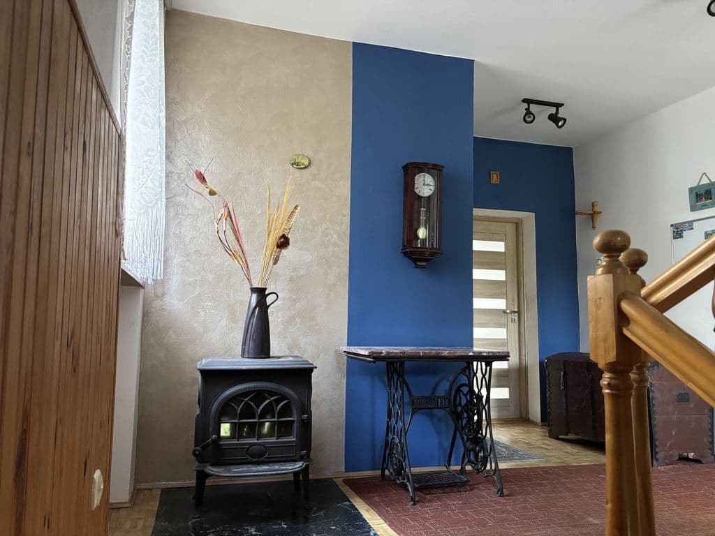 Просторный дом на продажу с потенциалом – 5