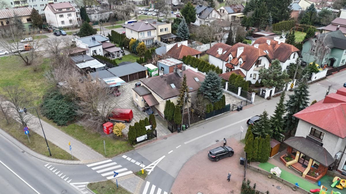 Инвестиционный участок с разрешением на услуги в Бемово – 2