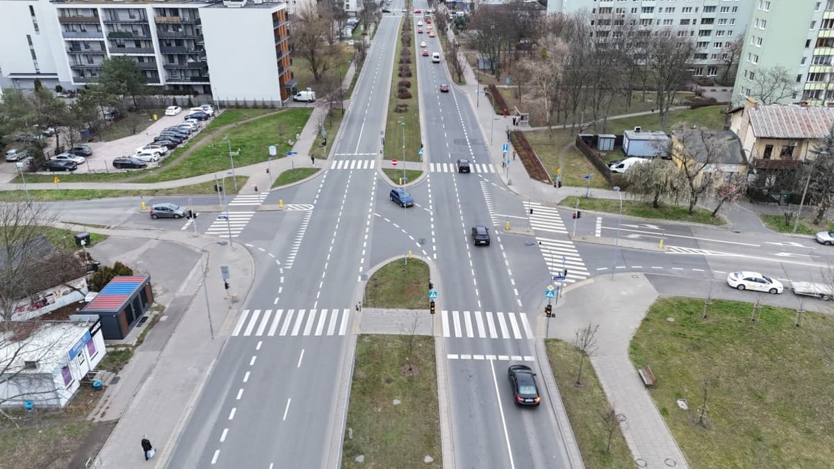 Инвестиционный участок с разрешением на услуги в Бемово – 7