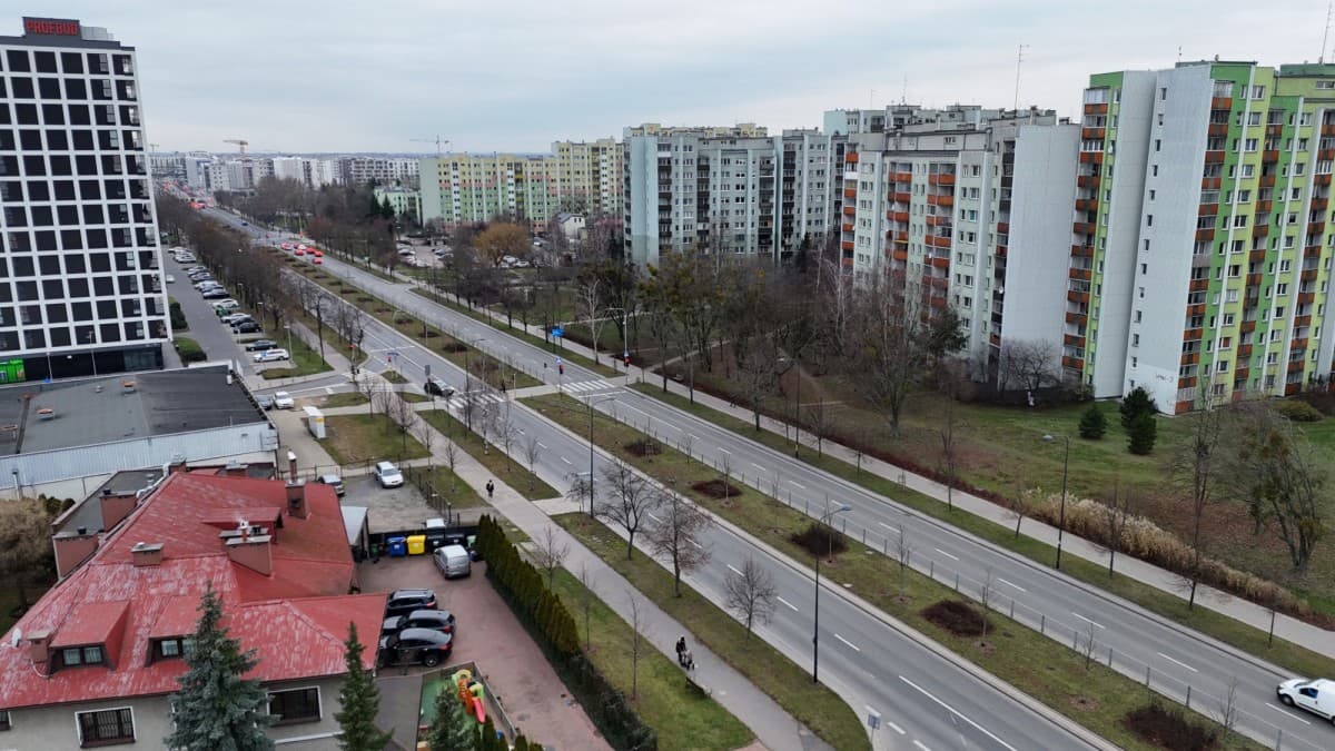 Инвестиционный участок с разрешением на услуги в Бемово – 9