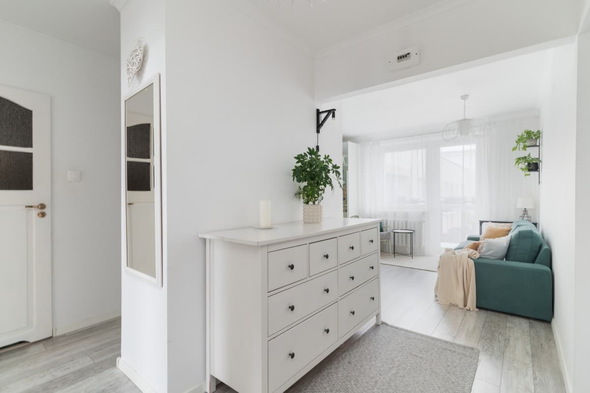 Просторная 3-комнатная квартира с балконом в Урсусе – 5