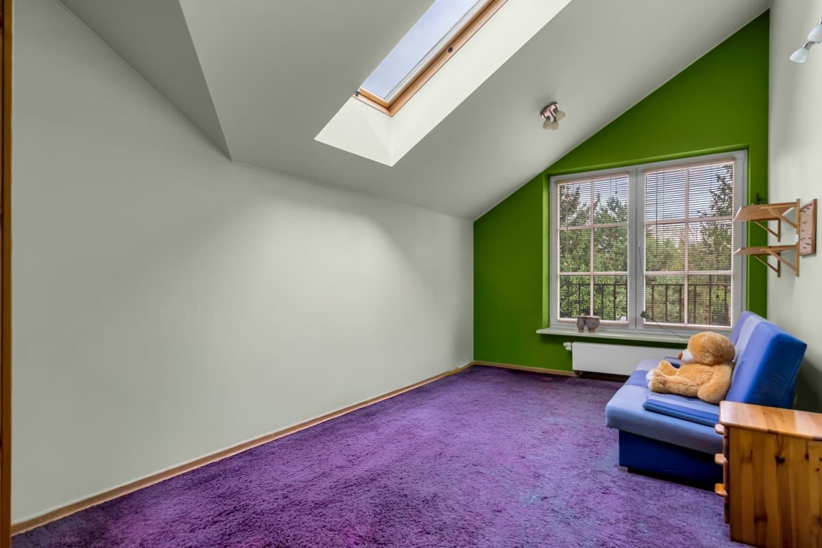 Красивый дом с бассейном в спокойном районе – 20