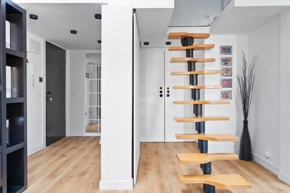 Ремонтированная квартира рядом с метро Кабаты с антресолью – 7