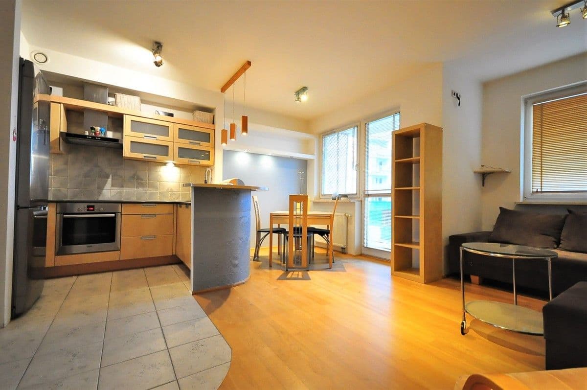 Просторная квартира рядом с метро Натолин с открытым видом – 1