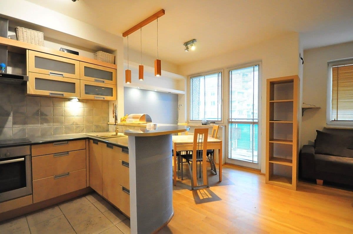 Просторная квартира рядом с метро Натолин с открытым видом – 5