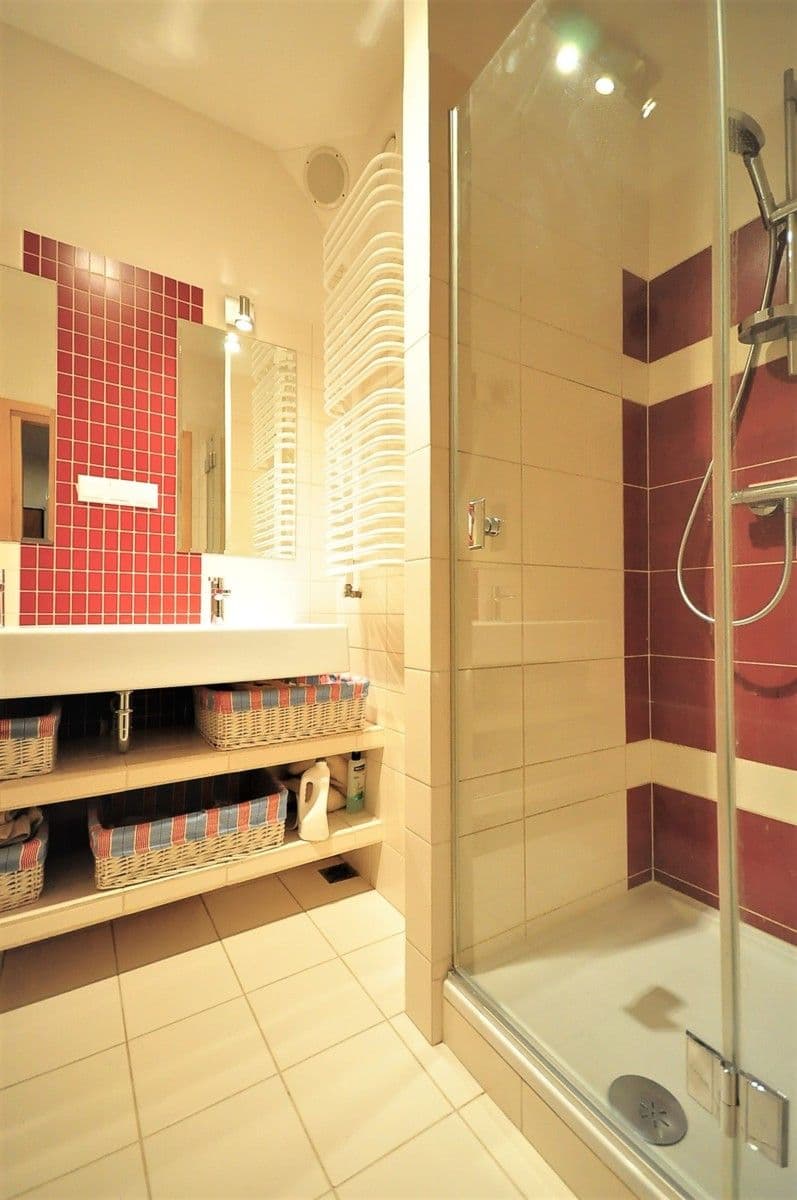 Просторная квартира рядом с метро Натолин с открытым видом – 6