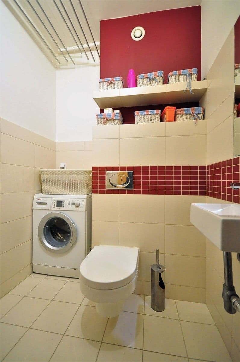 Просторная квартира рядом с метро Натолин с открытым видом – 8