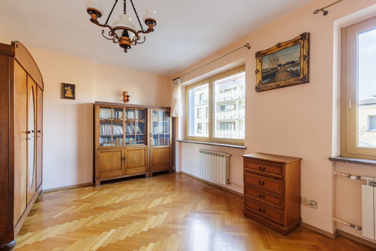 Просторный сегмент, 200м до Сквера Старших Господ – 17