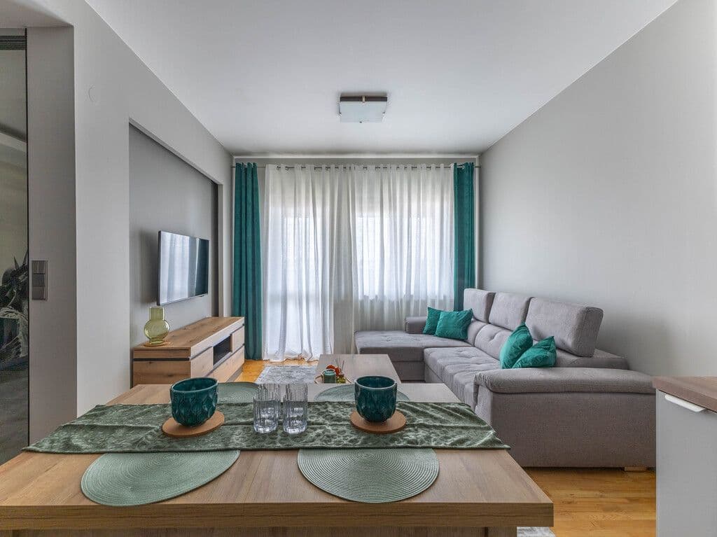 Современная 3-комнатная квартира в безопасном районе – 1