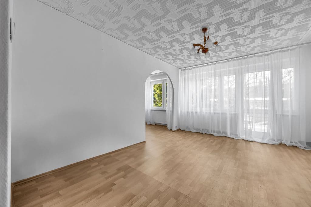 Просторная квартира с доступом к саду в Урсе – 2