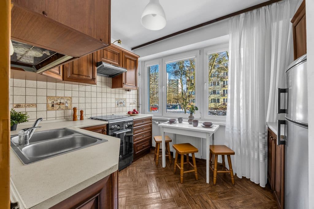 Просторная квартира с доступом к саду в Урсе – 9