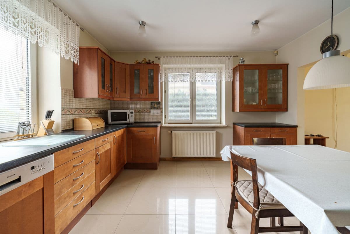 Просторный семейный дом с бизнес-потенциалом в УРСИНОВЕ – 9