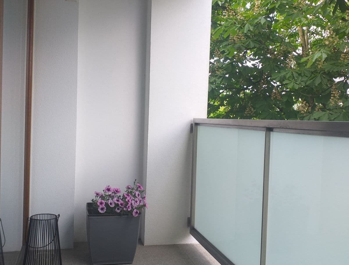 Стильная квартира 55 м² с балконом и парковкой – 14