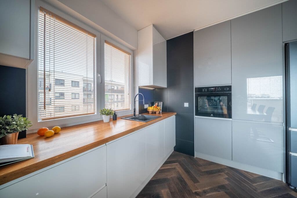 Просторная 5-комнатная квартира рядом со станцией метро Хжанув – 3