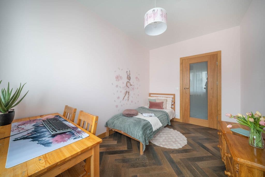 Просторная 5-комнатная квартира рядом со станцией метро Хжанув – 9