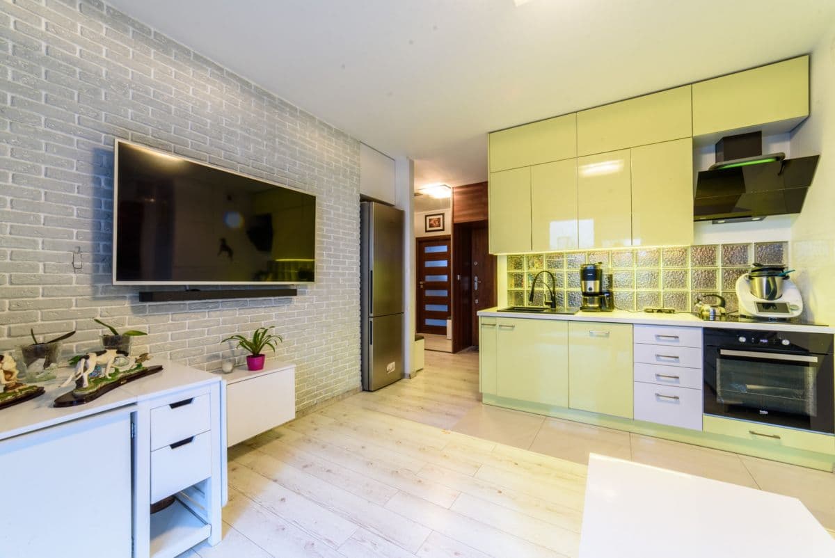 3-комнатная квартира с садом в Бемово, Варшава – 14