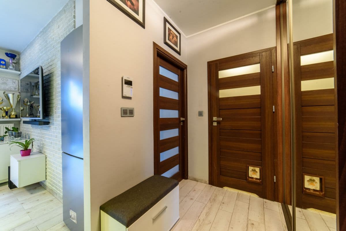 3-комнатная квартира с садом в Бемово, Варшава – 17