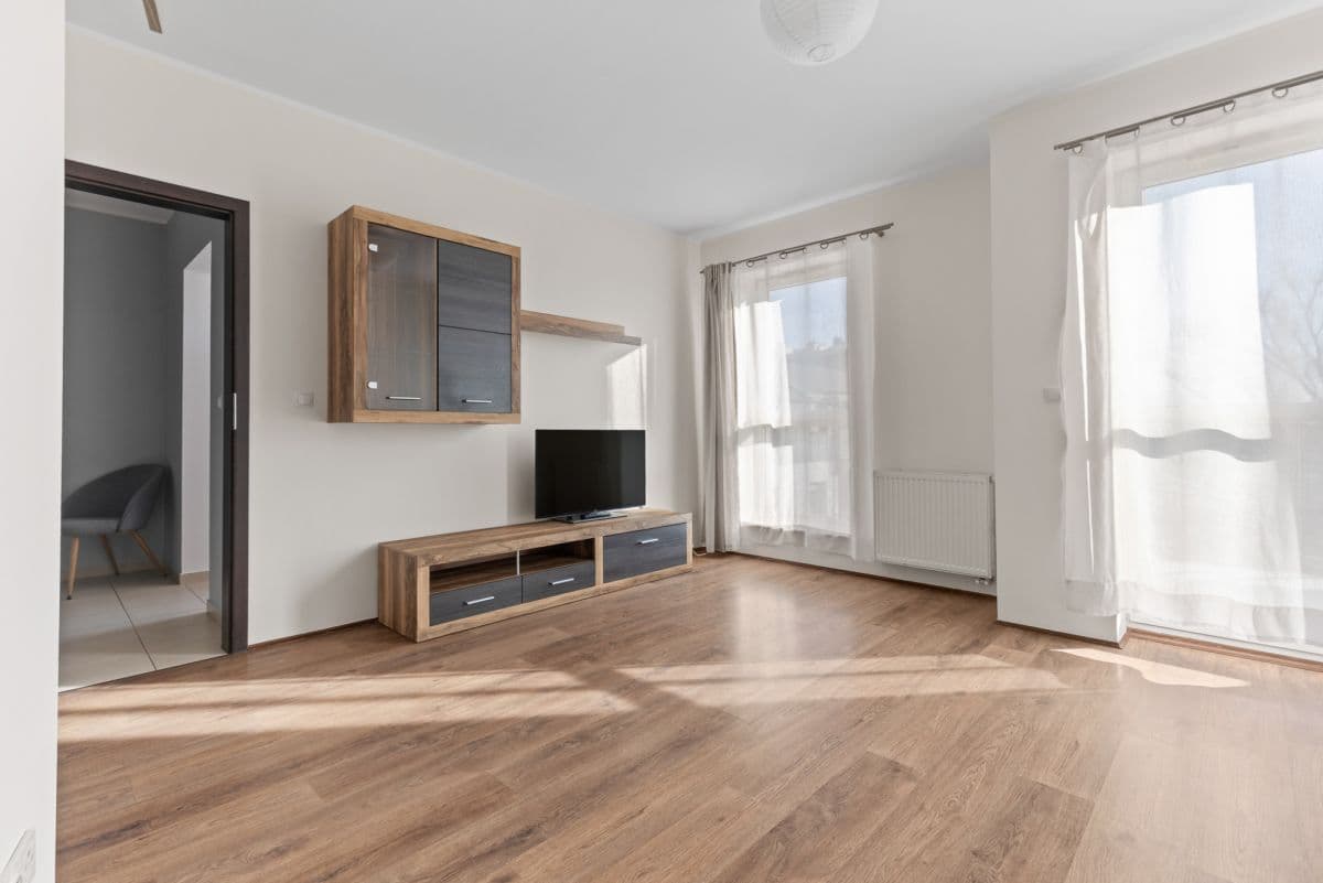 Просторная 2-комнатная квартира с большим балконом в Варшаве – 3