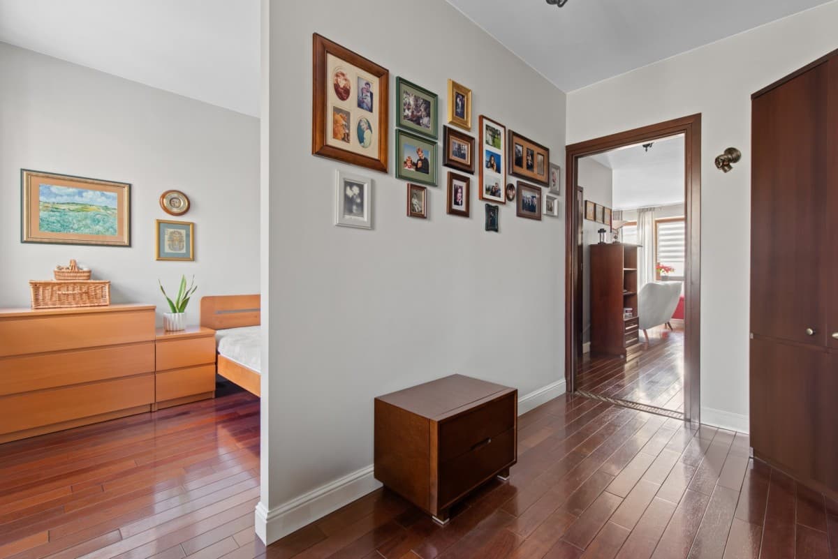 Элегантная 2-комнатная квартира с двухсторонней планировкой – 8