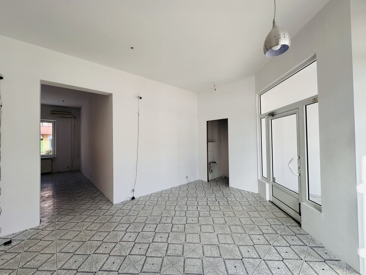 Торговое помещение рядом со станцией метро Натолин – 12