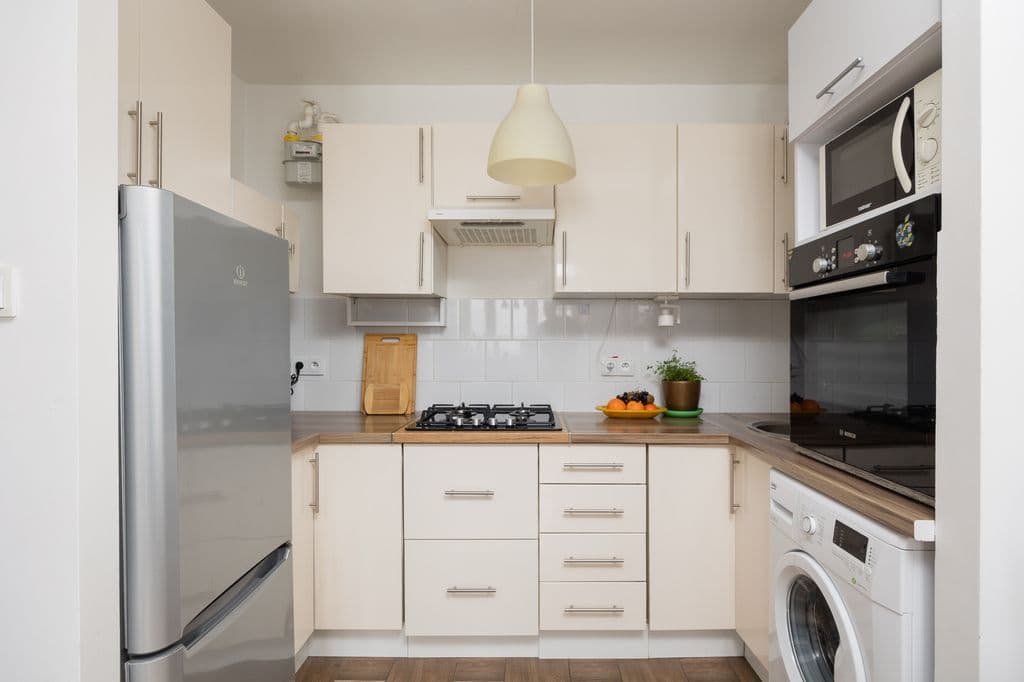 Отремонтированная квартира с юго-западным видом в Воле – 6