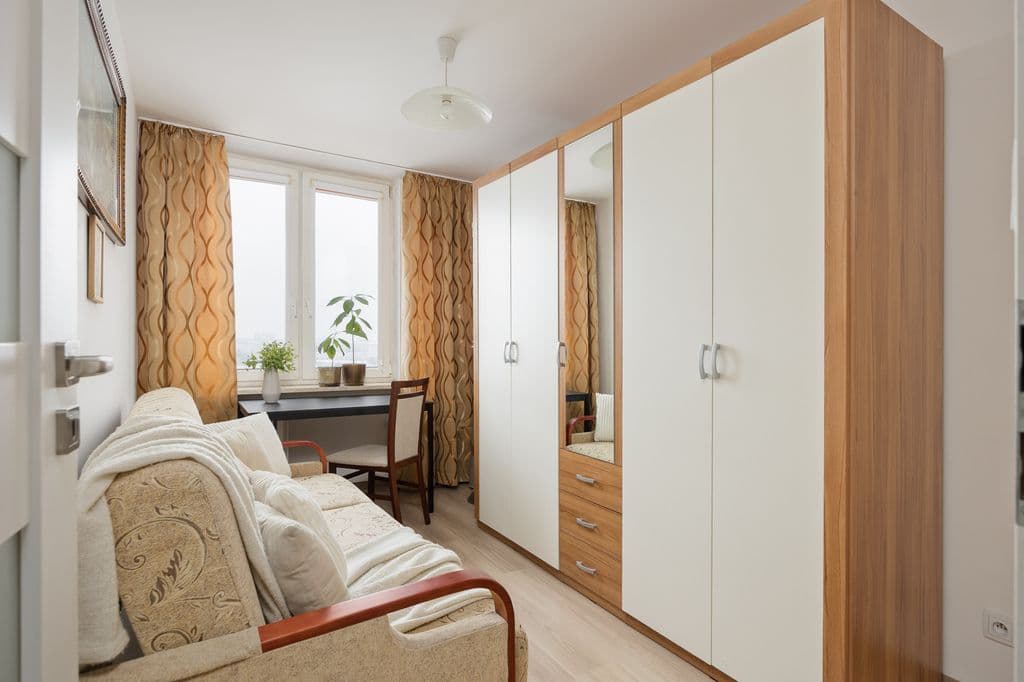 Отремонтированная квартира с юго-западным видом в Воле – 12