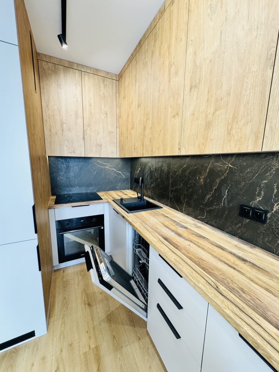 Современная 2-комнатная квартира с парковкой на Празе-Южной – 1