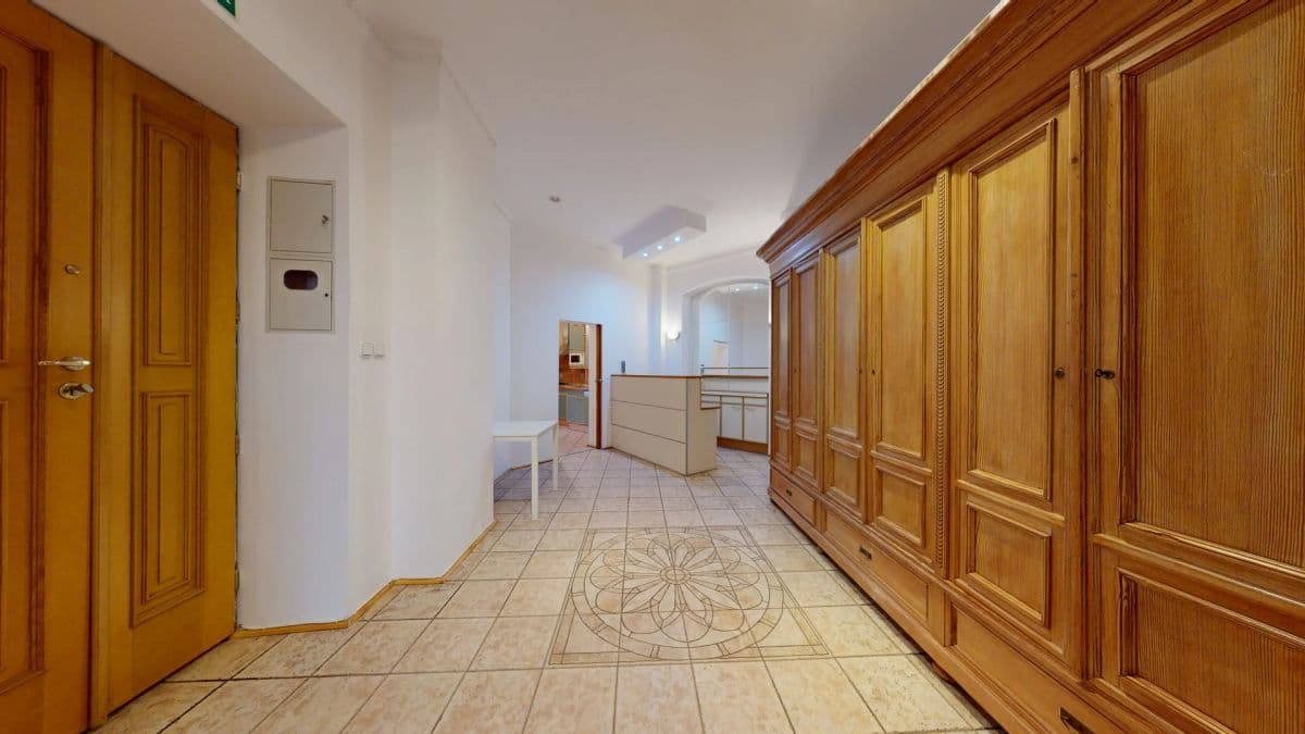 Престижный офис 131 м² в историческом здании у метро – 2