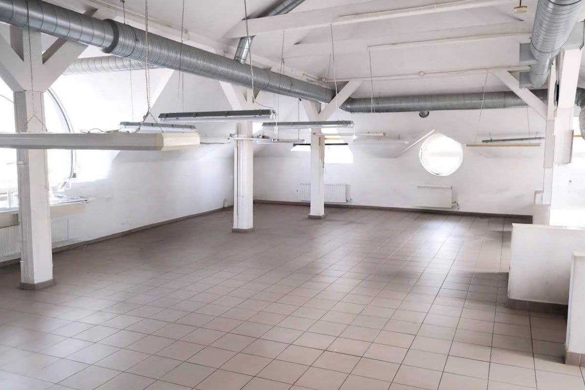 Просторное лофтовое здание рядом с метро – 6