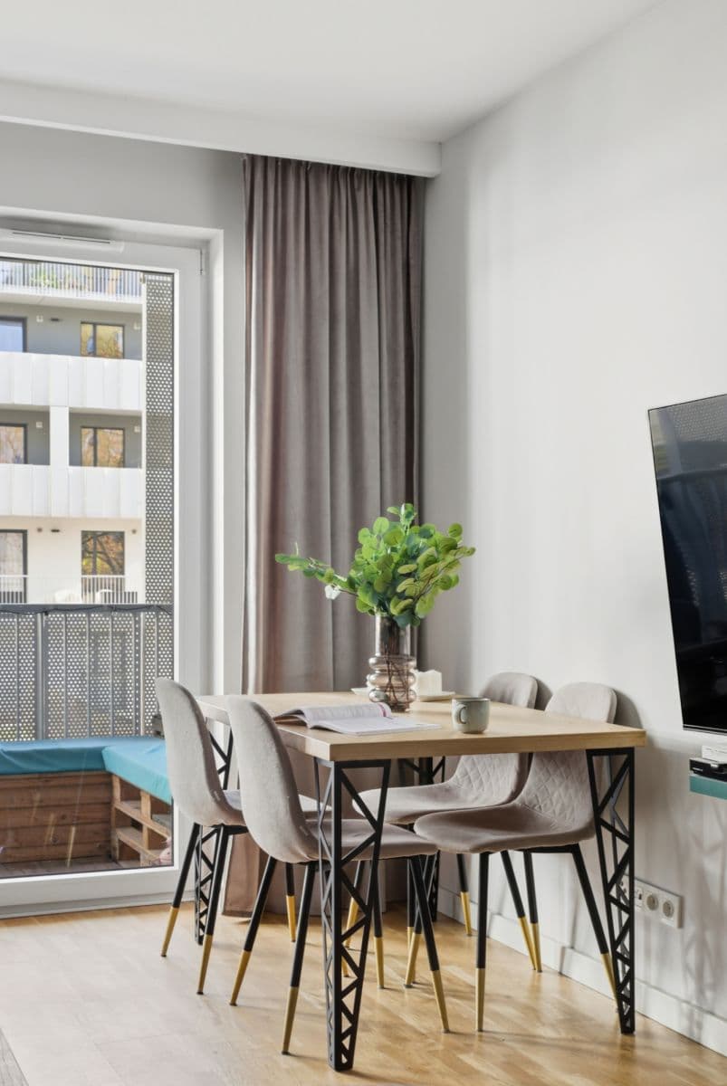 Очаровательная трехкомнатная квартира с большой лоджией – 6