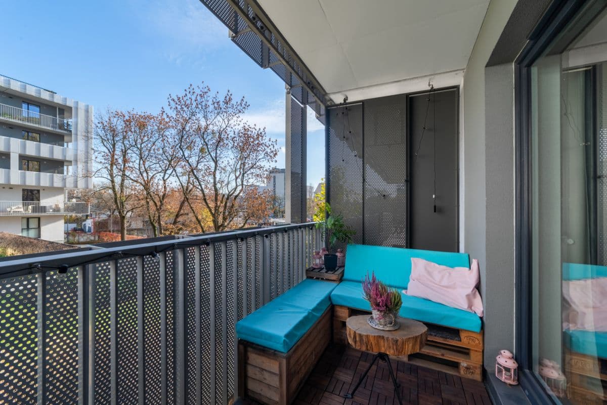 Очаровательная трехкомнатная квартира с большой лоджией – 8