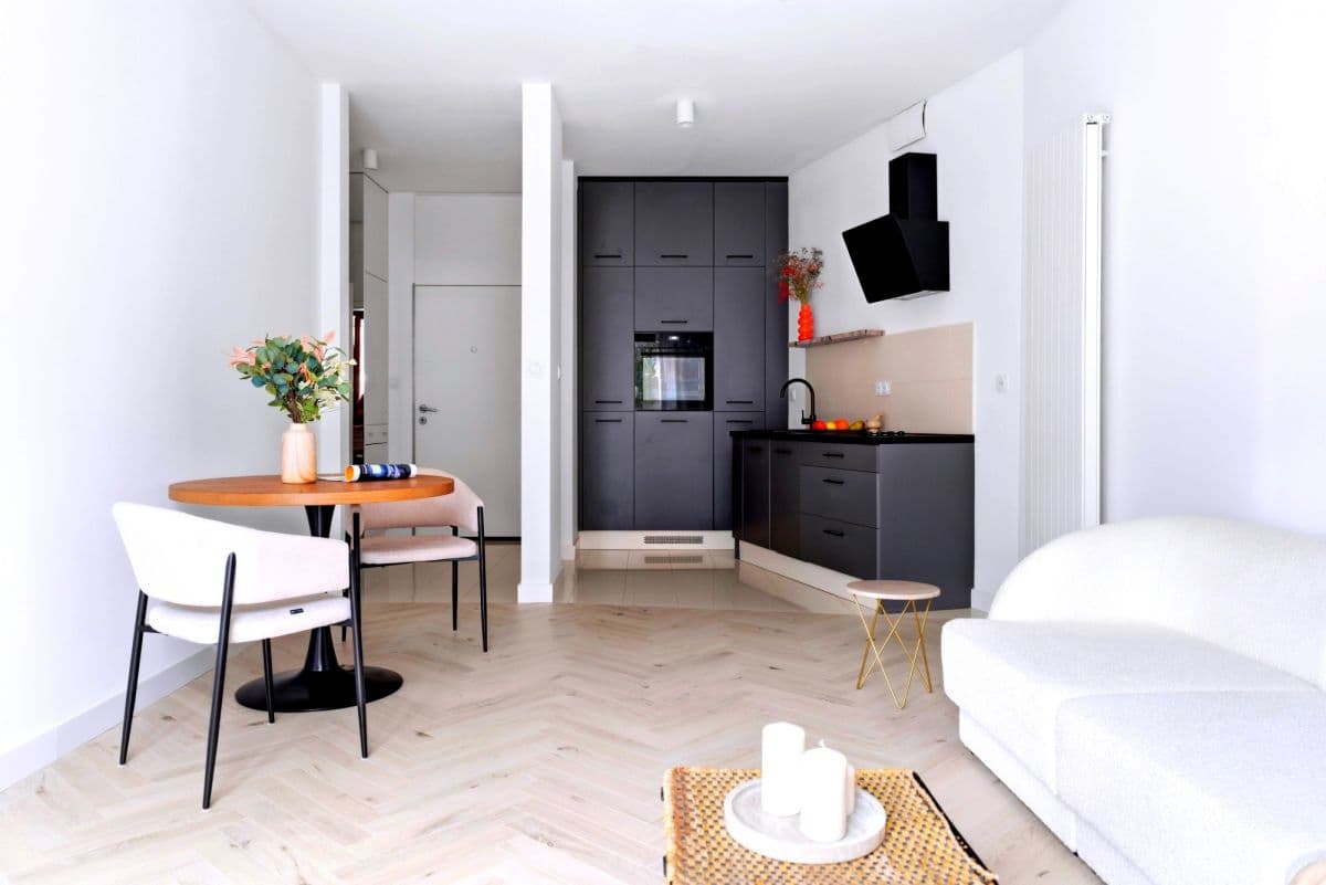 Элегантная квартира с балконом в Вilanowie – 3