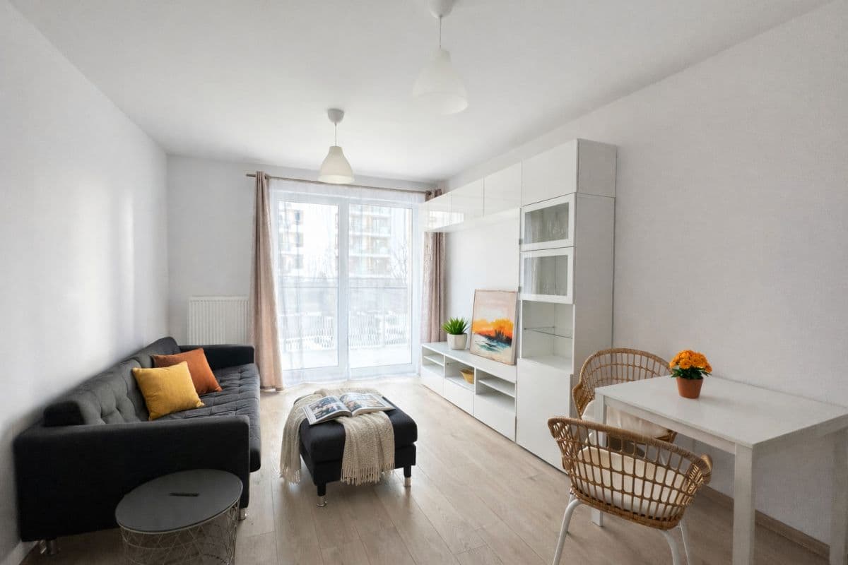 Современная 2-комнатная квартира с большим балконом в Варшаве – 2