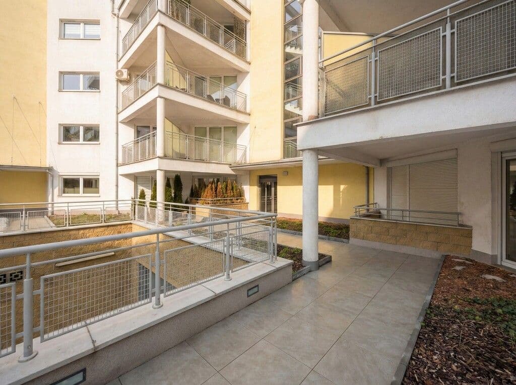 Двухкомнатная квартира с балконом в Бемово – 17