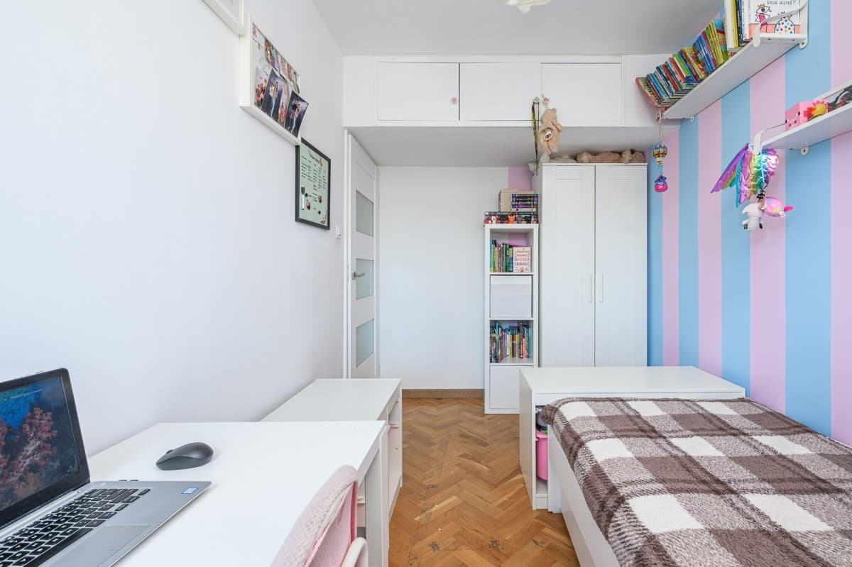 3-комнатная квартира требует ремонта в Охоте – 2