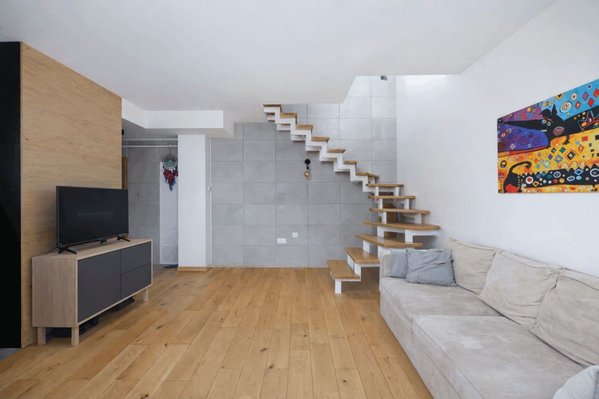 Двухуровневый дом с садом в Вавре – 1