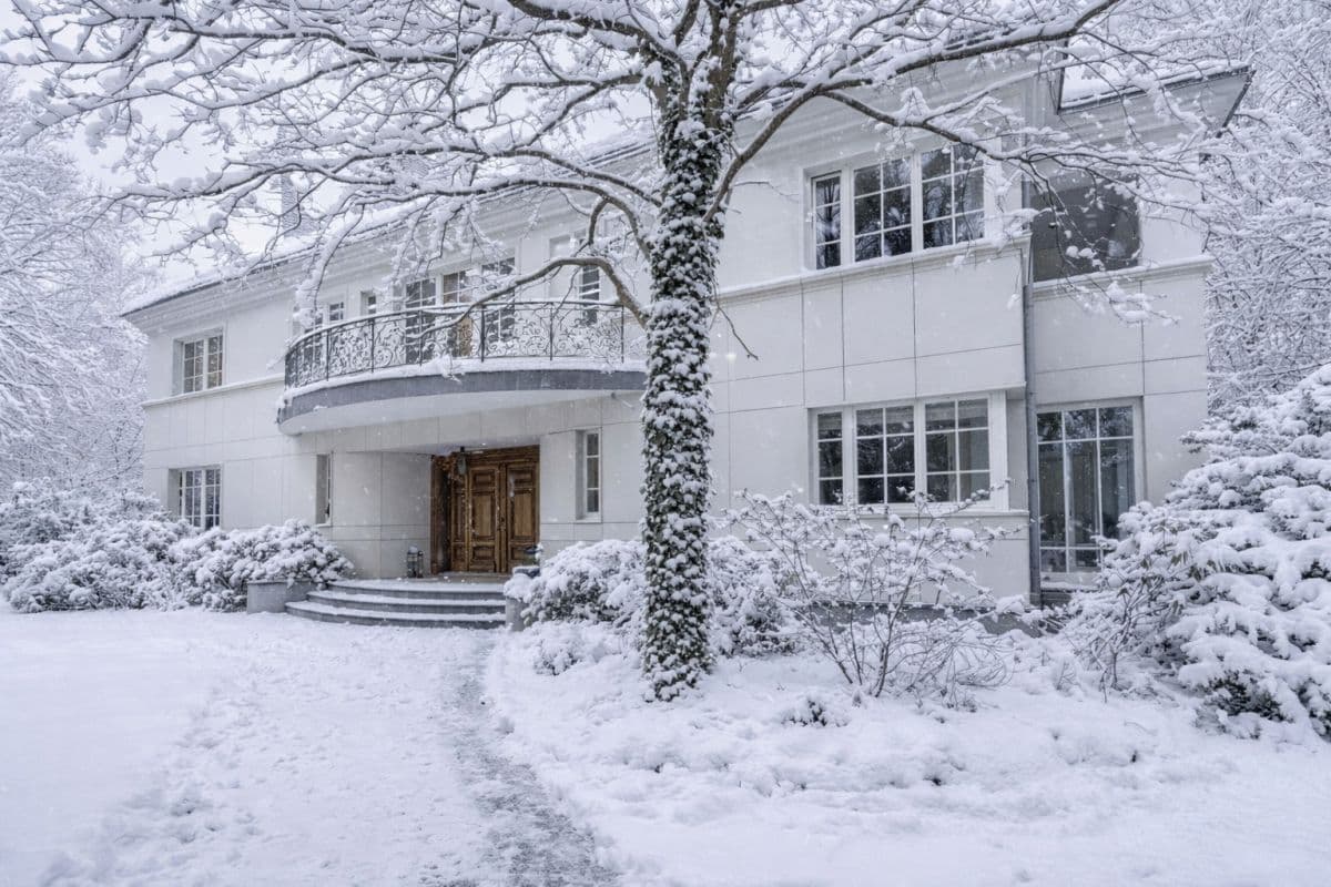 роскошная вилла с 5 спальнями в Констанцине – 2