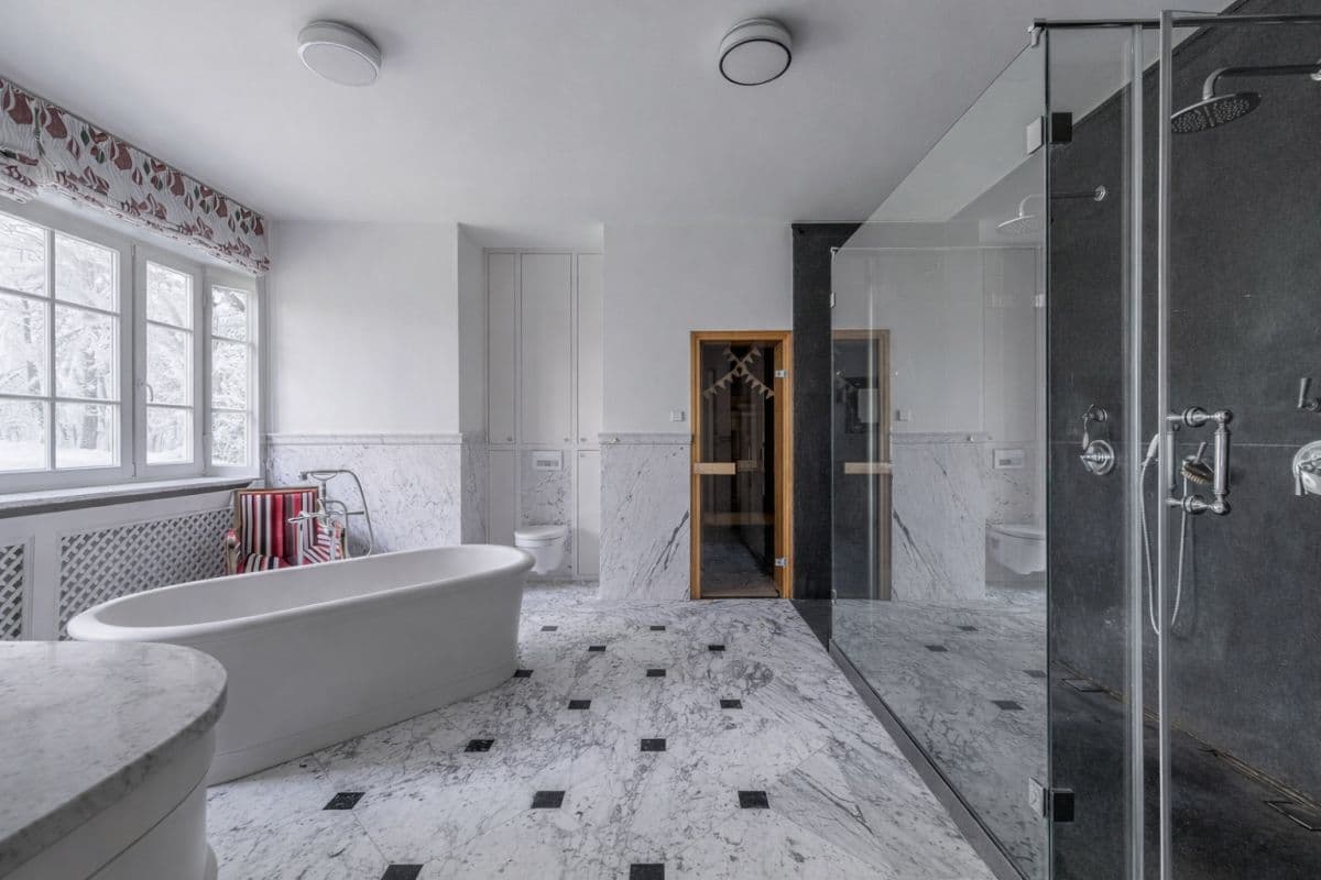 роскошная вилла с 5 спальнями в Констанцине – 20