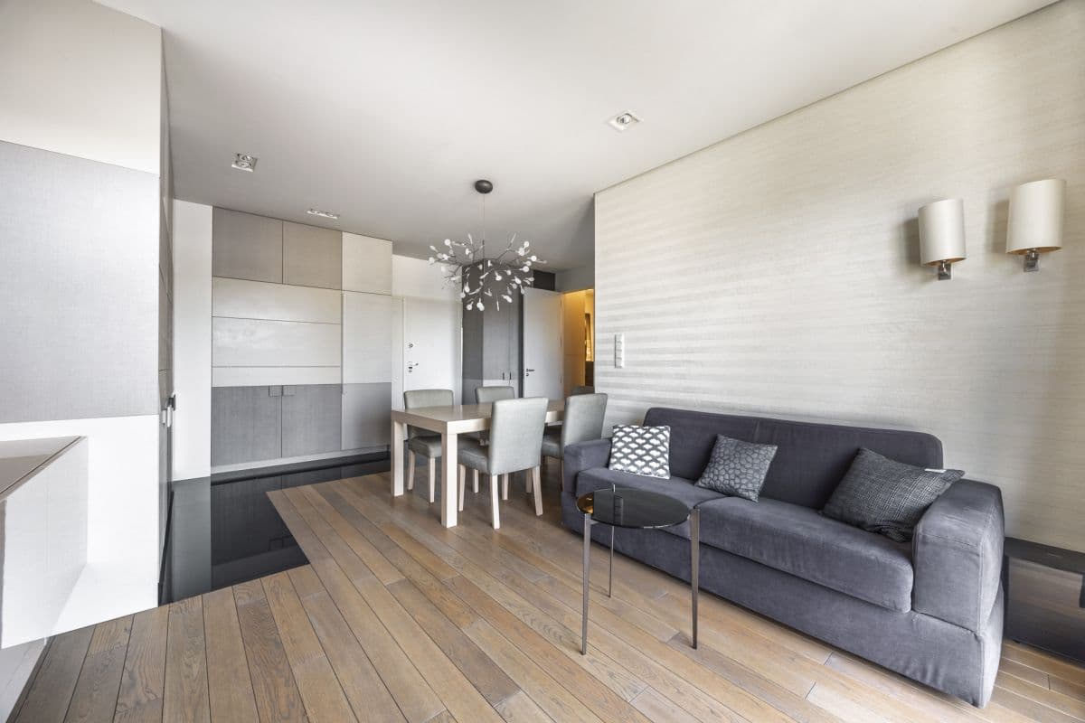 Компактная квартира с бассейном и тренажерным залом – 6