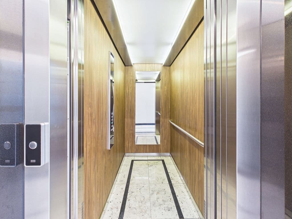 Светлая 2-комнатная квартира с лоджией в Марина Мокотов – 16