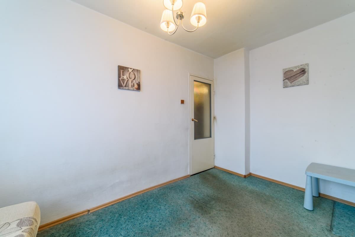 Квартиру с 2 комнатами, готовую для инвестиций, рядом с метро – 12