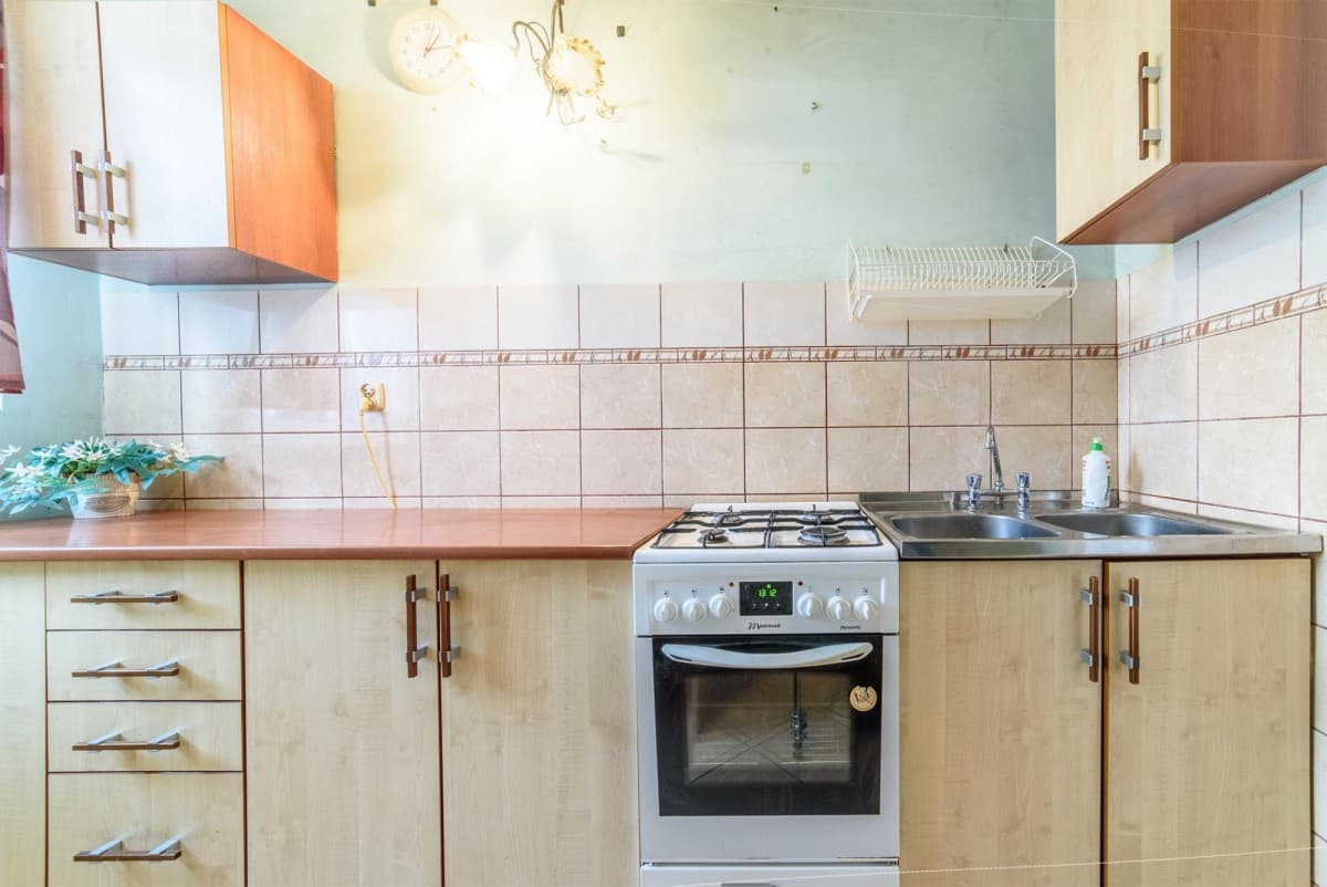 Квартиру с 2 комнатами, готовую для инвестиций, рядом с метро – 17