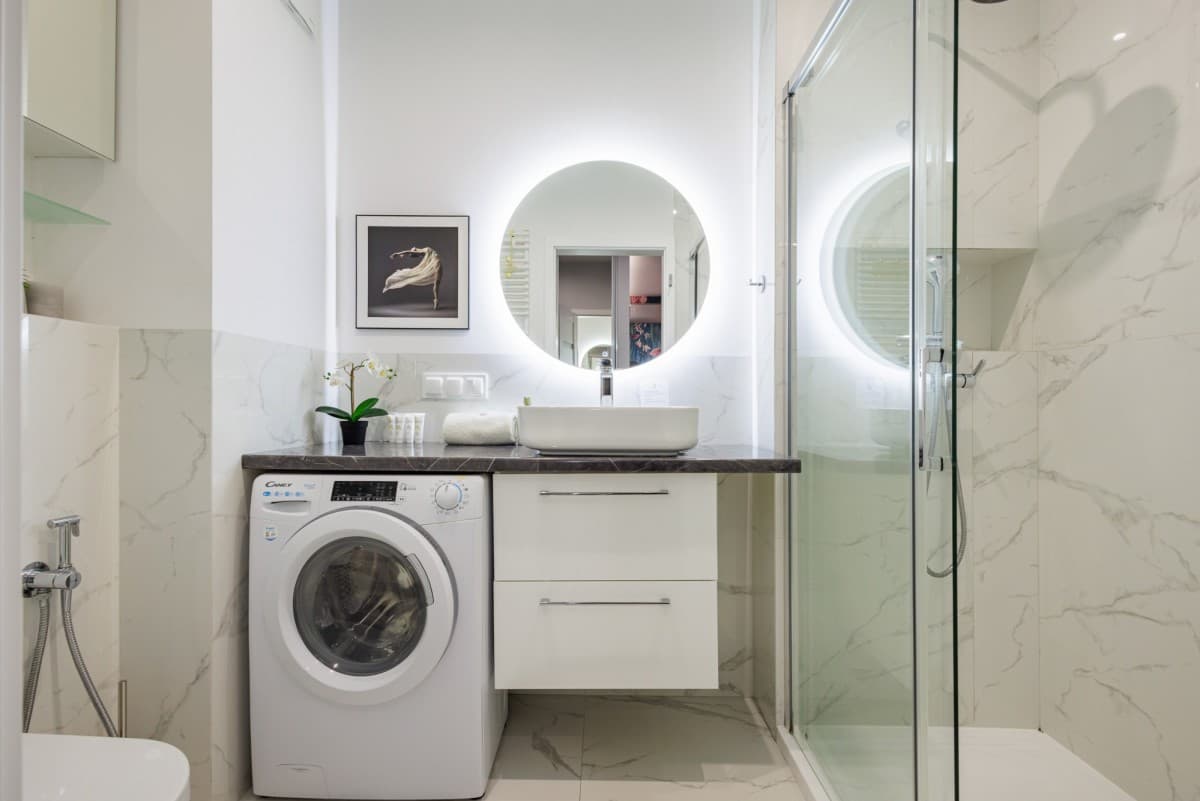 Стильная двухкомнатная квартира в безопасном комплексе – 6