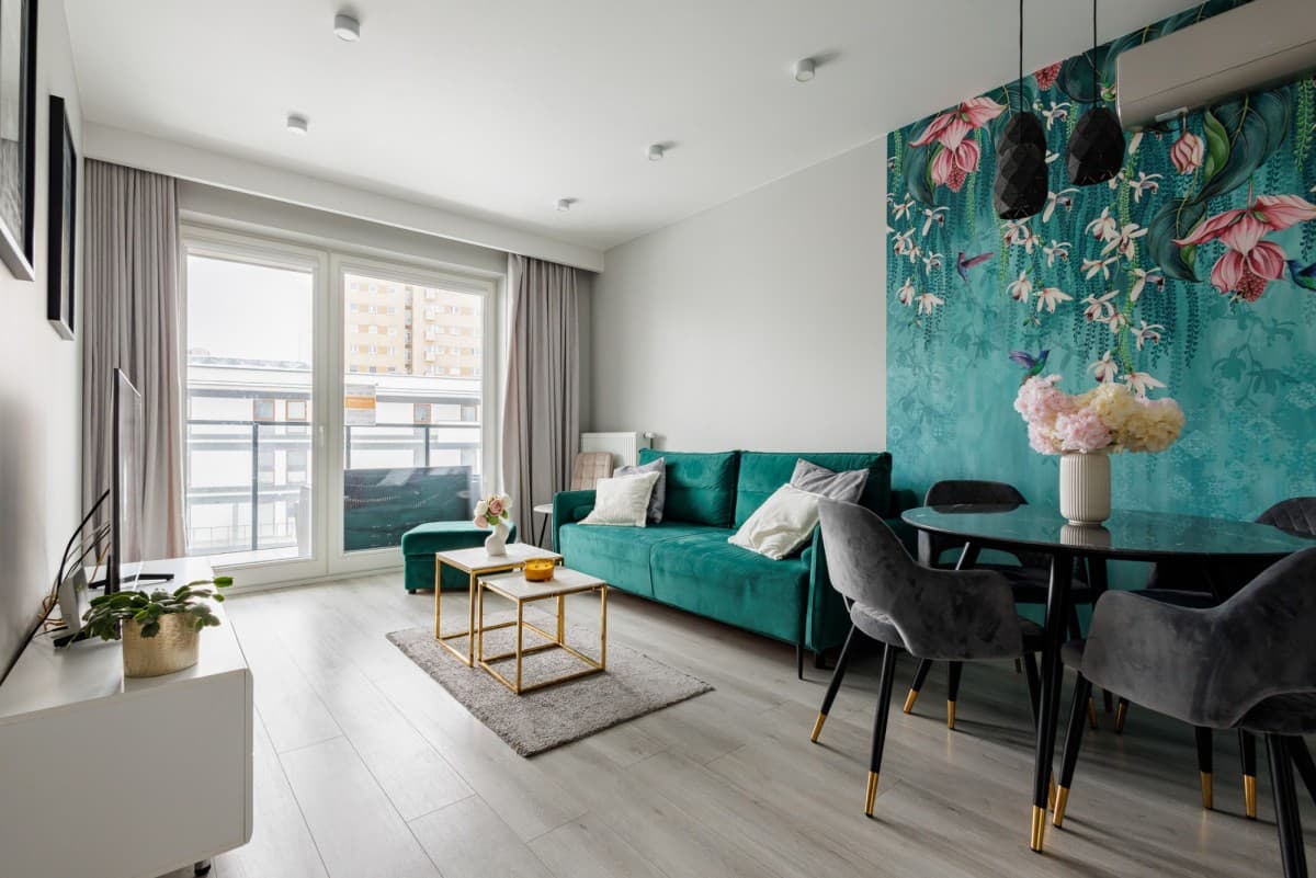 Стильная двухкомнатная квартира в безопасном комплексе – 2