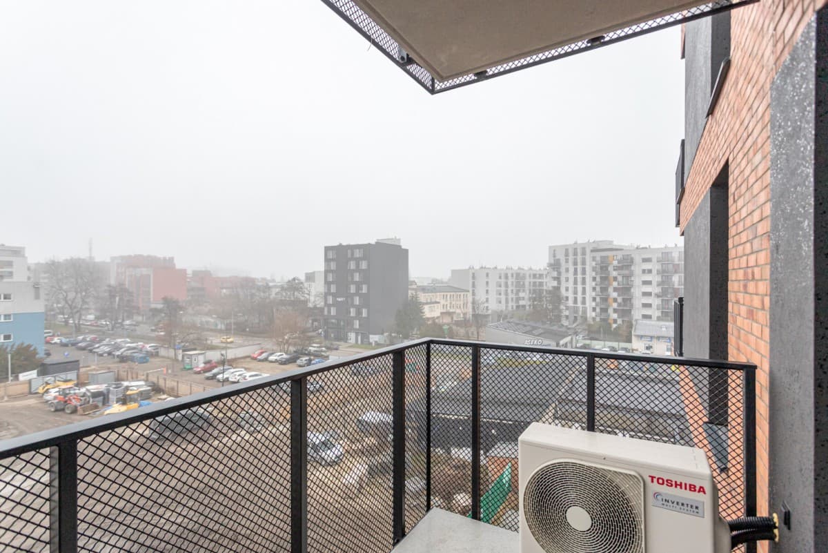 Новая 2-комнатная квартира с балконом в Soho by Yareal – 14