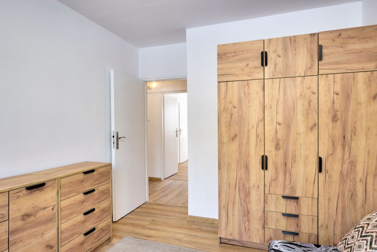 Просторная 4-комнатная квартира рядом с метро в Воле – 7