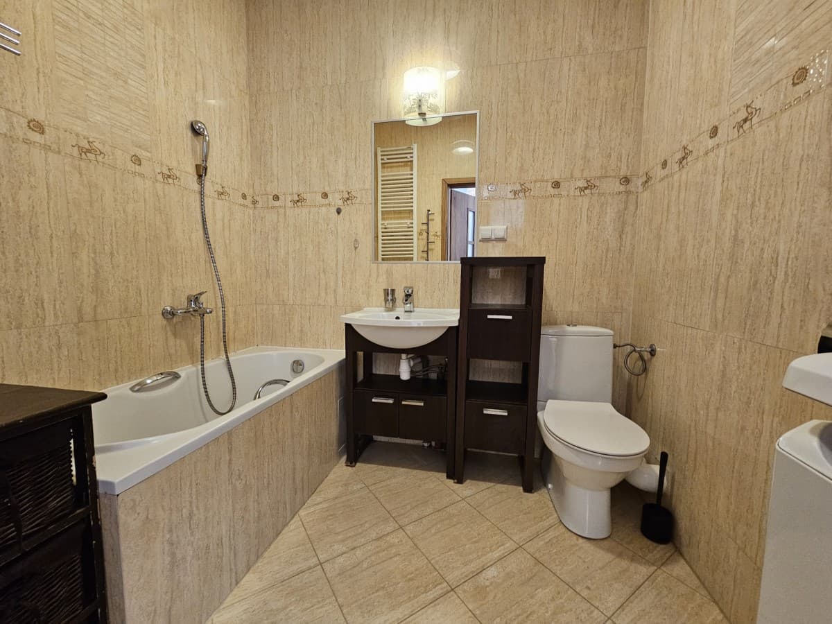 Светлая двухкомнатная квартира в Виланове – 7